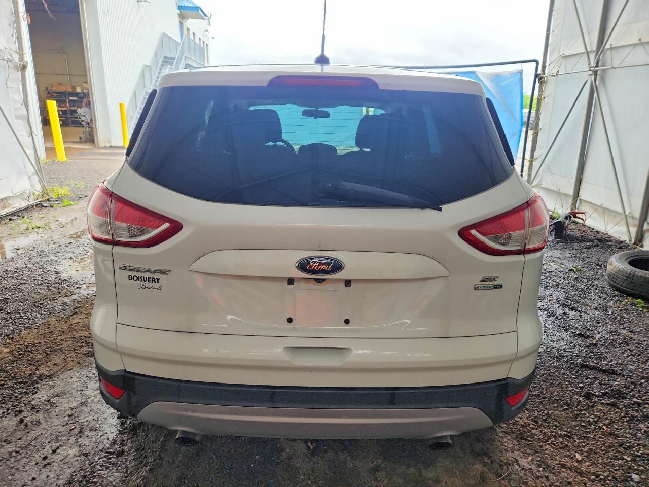 2015 Ford Escape Se White vin: 1FMCU9GX2FUB51539