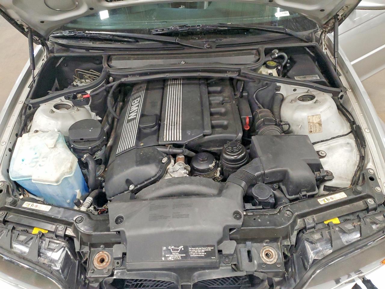2000 Bmw 323 Ci Серебряный vin: WBABR3345YEA82319