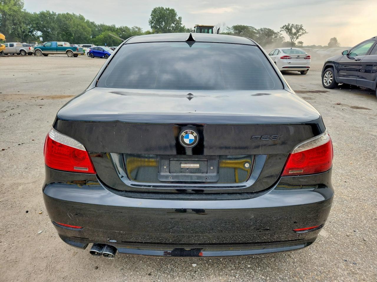 2010 Bmw 528 Xi Black vin: WBANV1C59AC388671
