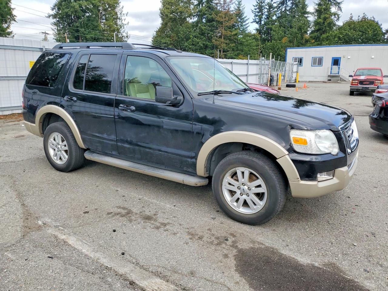 2010 Ford Explorer Eddie Bauer Двухцветный vin: 1FMEU7EE7AUA32084