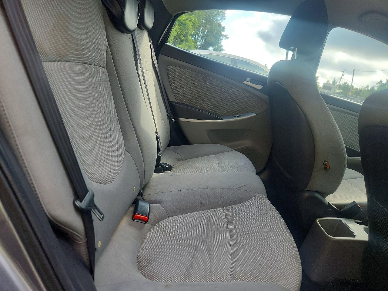 2014 Hyundai Accent Gls Gray vin: KMHCT4AE6EU720033