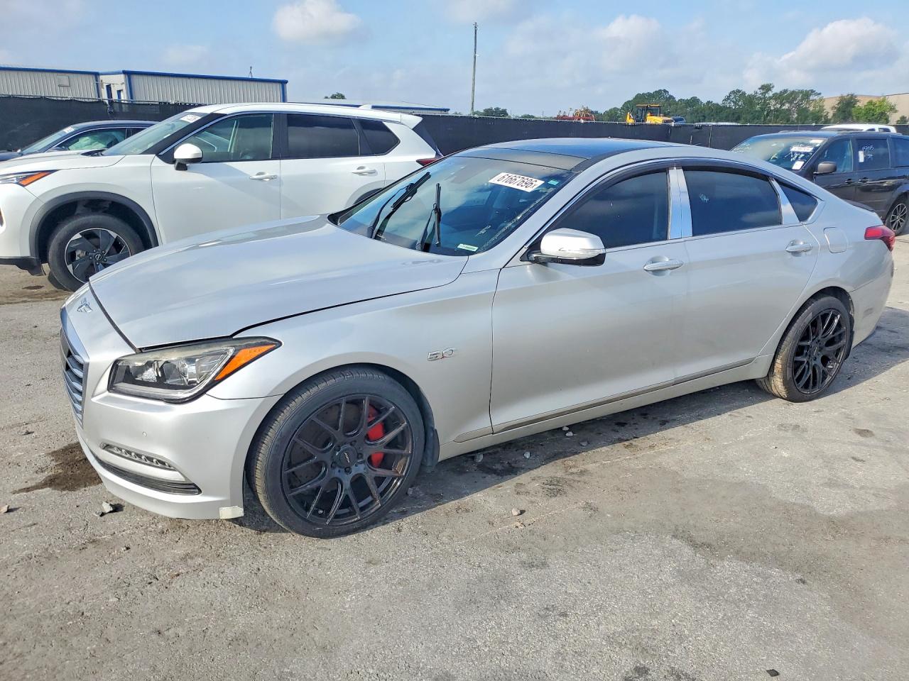 2015 Hyundai Genesis 5.0l Серебряный vin: KMHGN4JF3FU019553