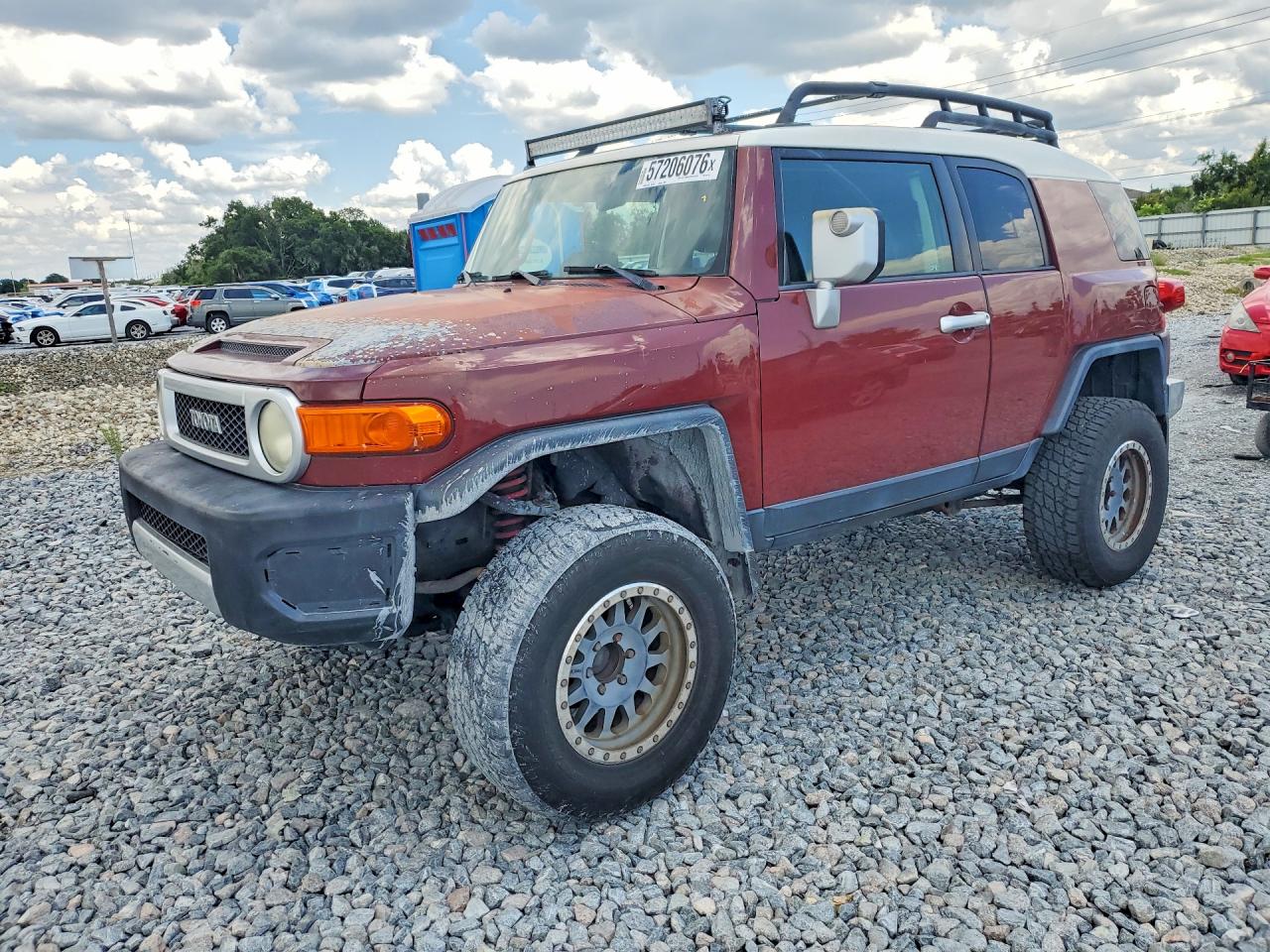 2008 Toyota Fj Cruiser Base Burgundy vin: JTEBU11F58K031178
