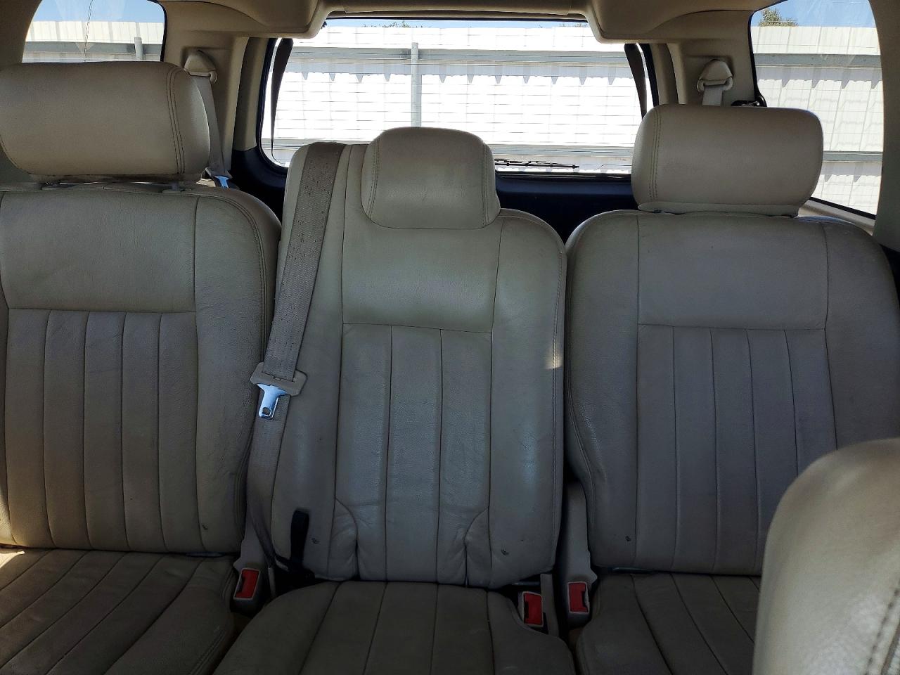 2003 Lincoln Navigator Silver vin: 5LMFU28R63LJ00662