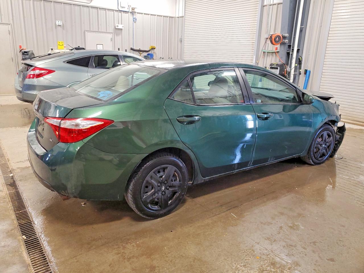 2014 Toyota Corolla Le Green vin: 5YFBURHE2EP104102