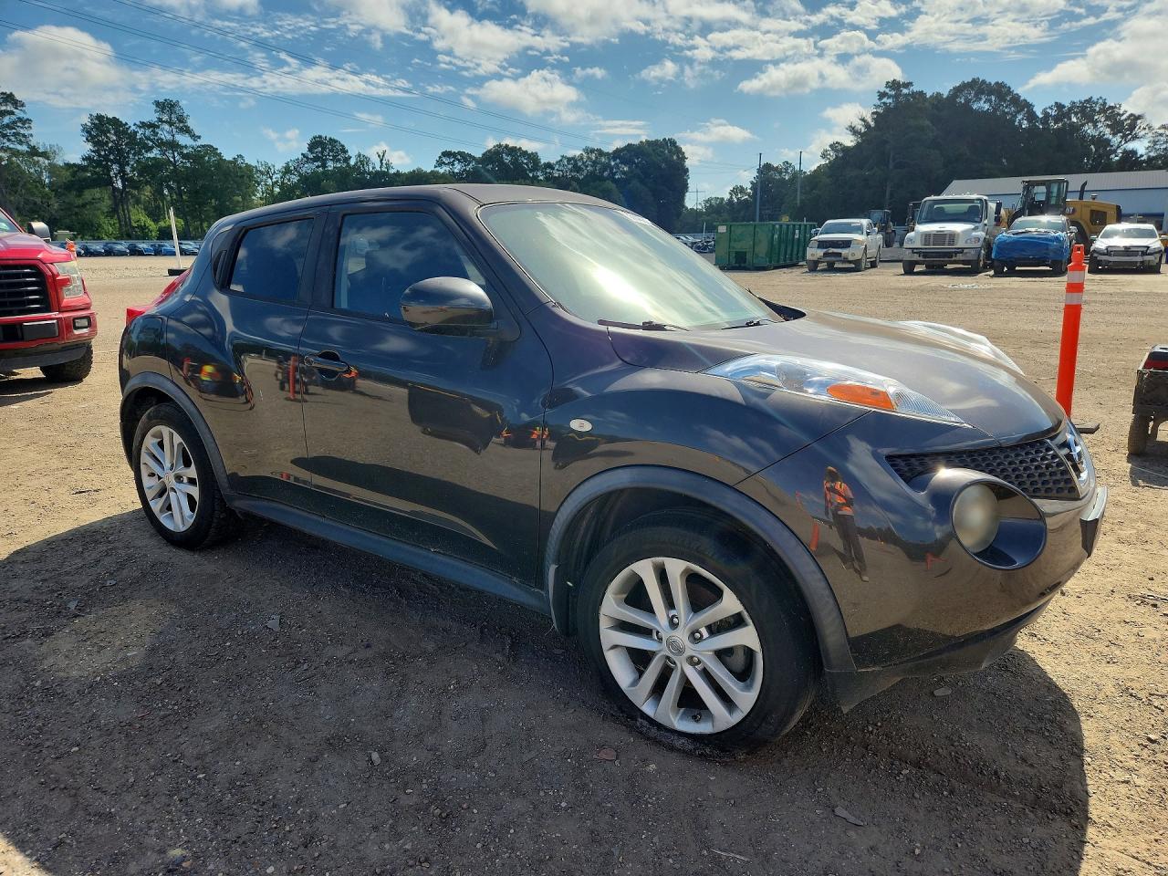 2013 Nissan Juke S Brown vin: JN8AF5MR6DT214671