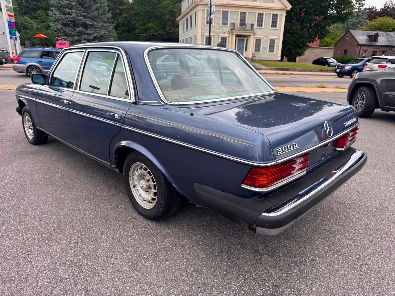 1984 Mercedes-benz 300 Dt Blue vin: WDBAB33A9EA038539