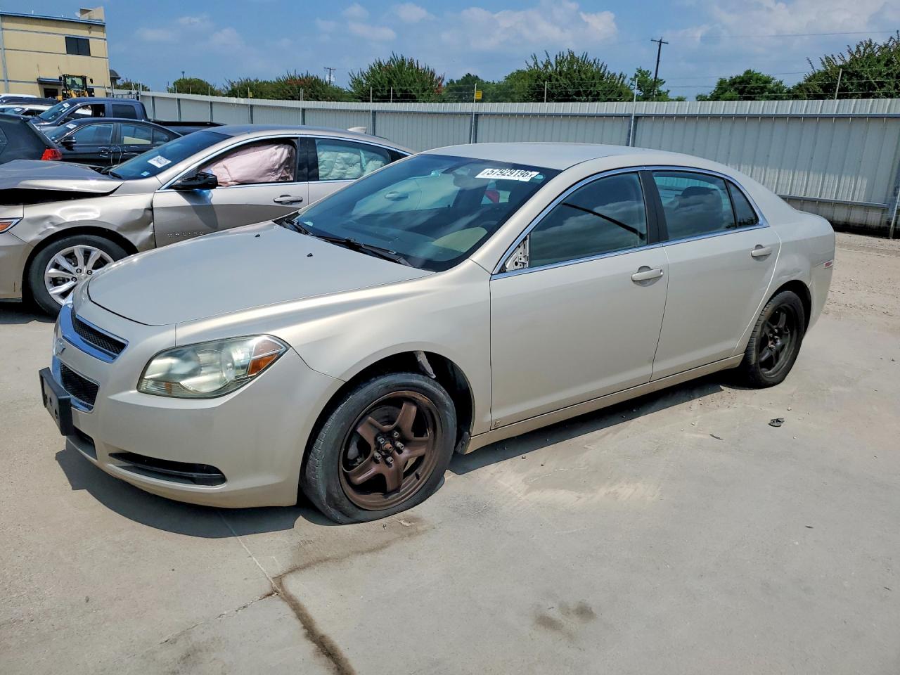 2010 Chevrolet Malibu Ls Cream vin: 1G1ZA5EB2AF111992