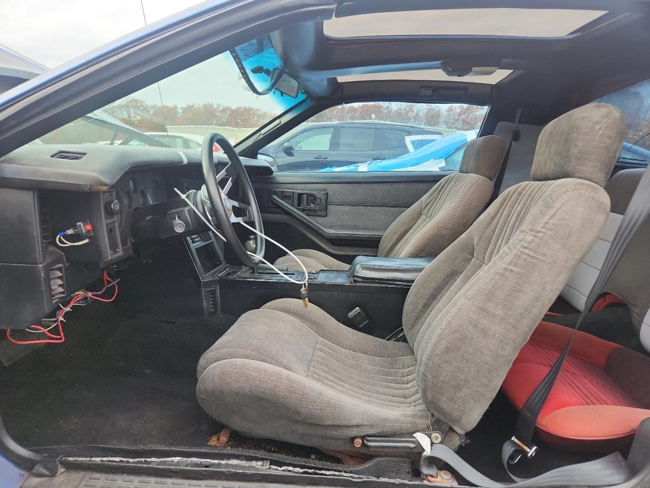1985 Chevrolet Camaro Blue vin: 1G1FP87S4FN152329