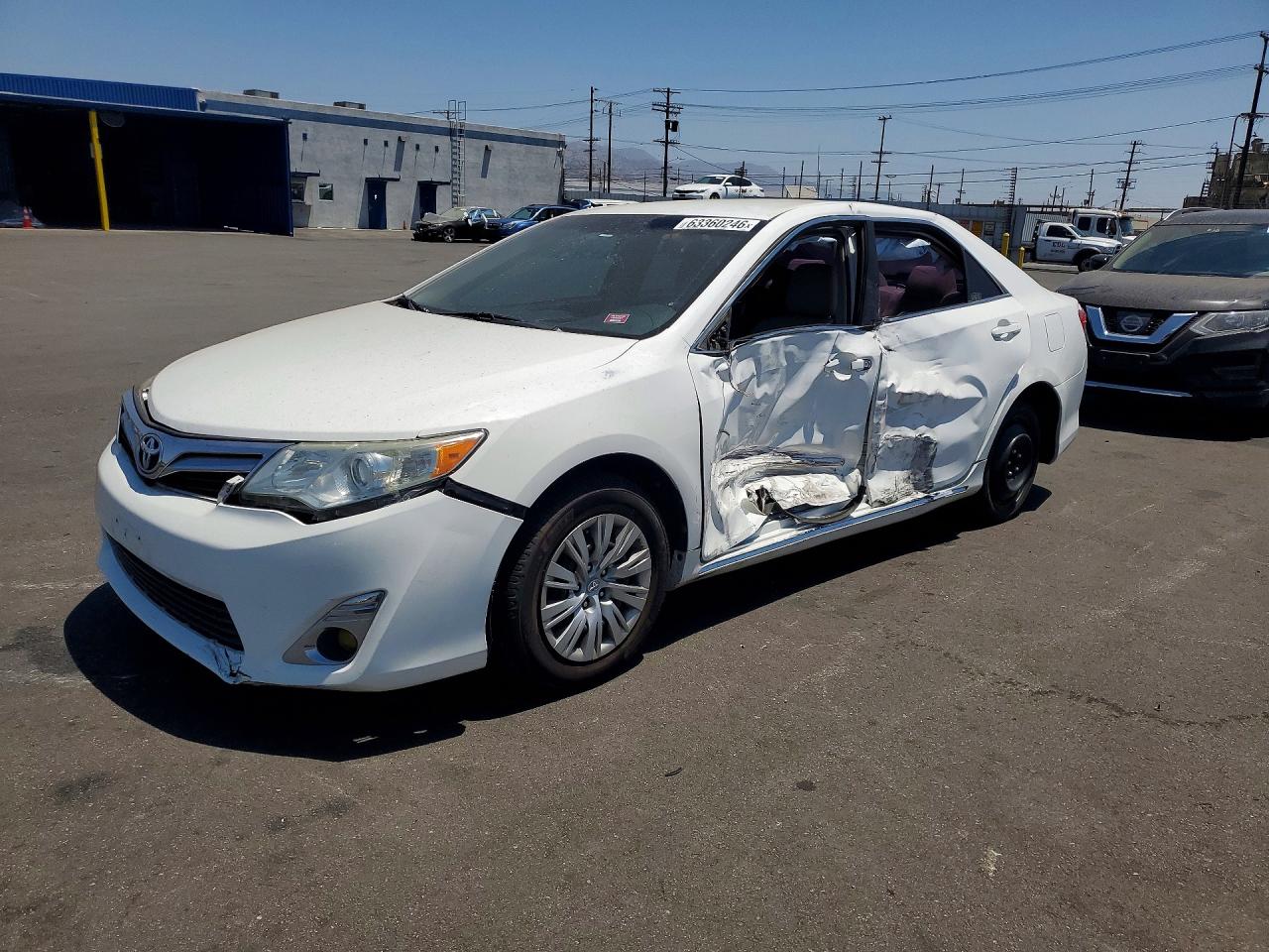 2012 Toyota Camry Le White vin: 4T1BF1FK1CU542755