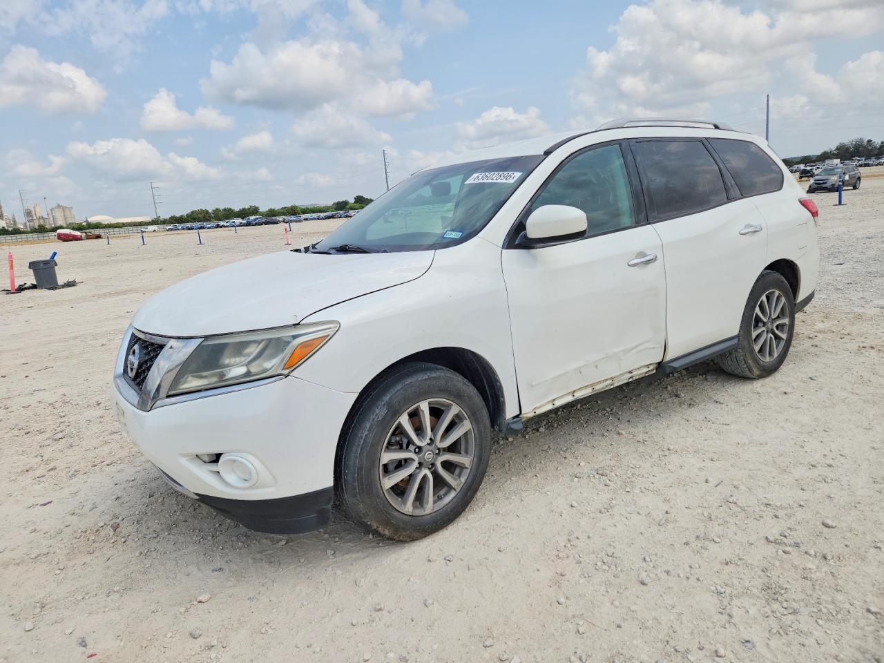 2013 Nissan Pathfinder S Белый vin: 5N1AR2MM8DC688865