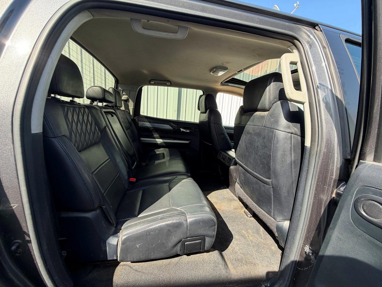 2015 Toyota Tundra Platinum Gray vin: 5TFAW5F19FX448429