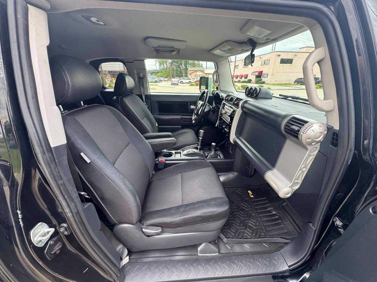2008 Toyota Fj Cruiser Base Black vin: JTEBU11F58K032394