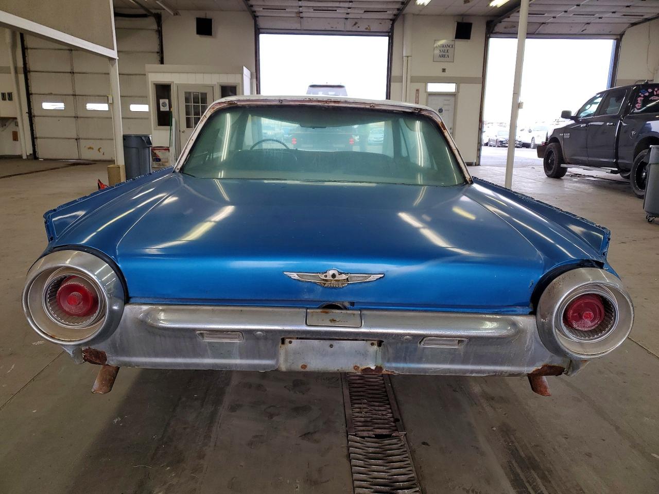 1961 Ford Thunderbir Blue vin: 1Y71Z169544