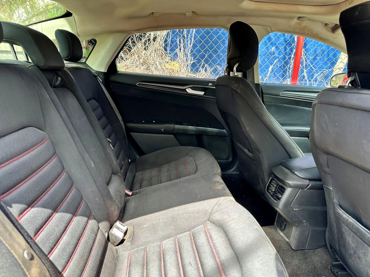 2015 Ford Fusion Se Black vin: 3FA6P0H74FR127209