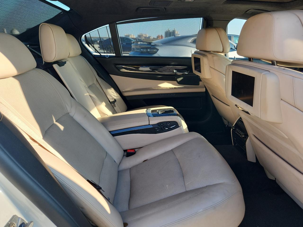 2011 Bmw 750 Li White vin: WBAKX8C59BC198179