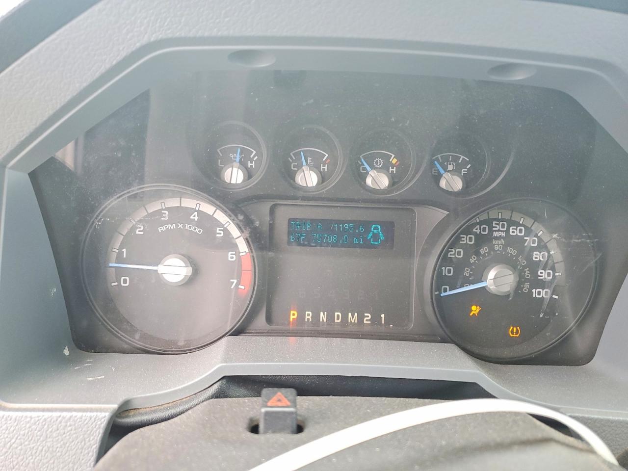 2012 Ford F- 350 White vin: 1FT8X3B67CED11630