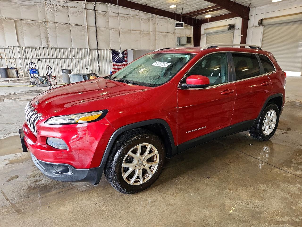 2014 Jeep Cherokee Latitude Red vin: 1C4PJMCSXEW232433