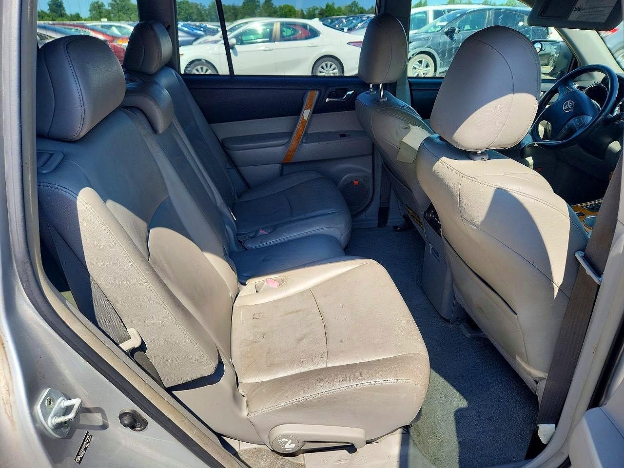 2009 Toyota Highlander Hybrid Limited Silver vin: JTEEW44AX92034216
