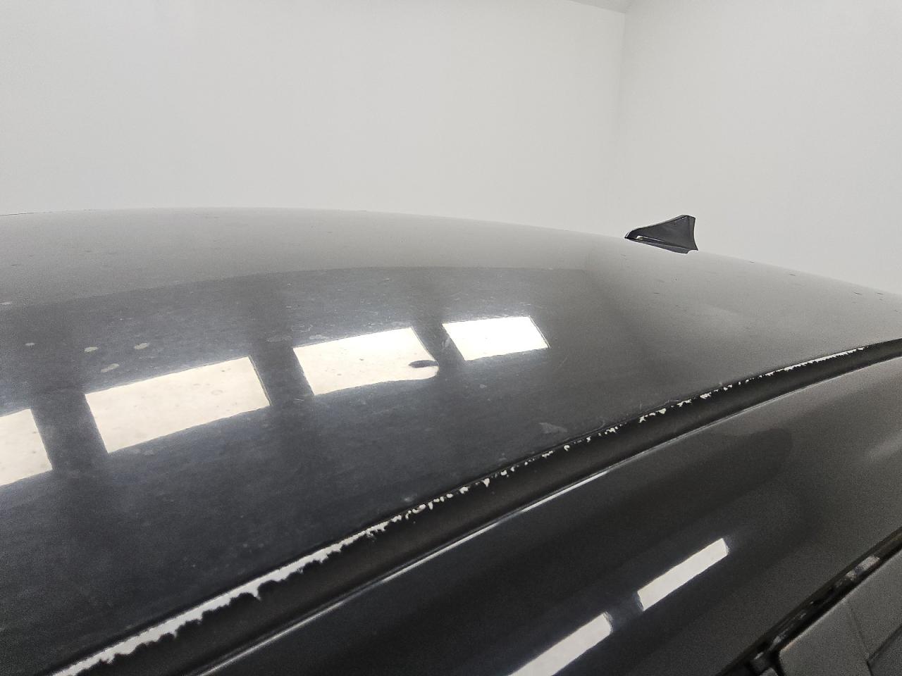2015 Hyundai Sonata Hybrid Base Black vin: KMHEC4A48FA134792 Damage: Roof Panel, Dent(S) W/No Paint Dmg, 1/2 To 1 Inch