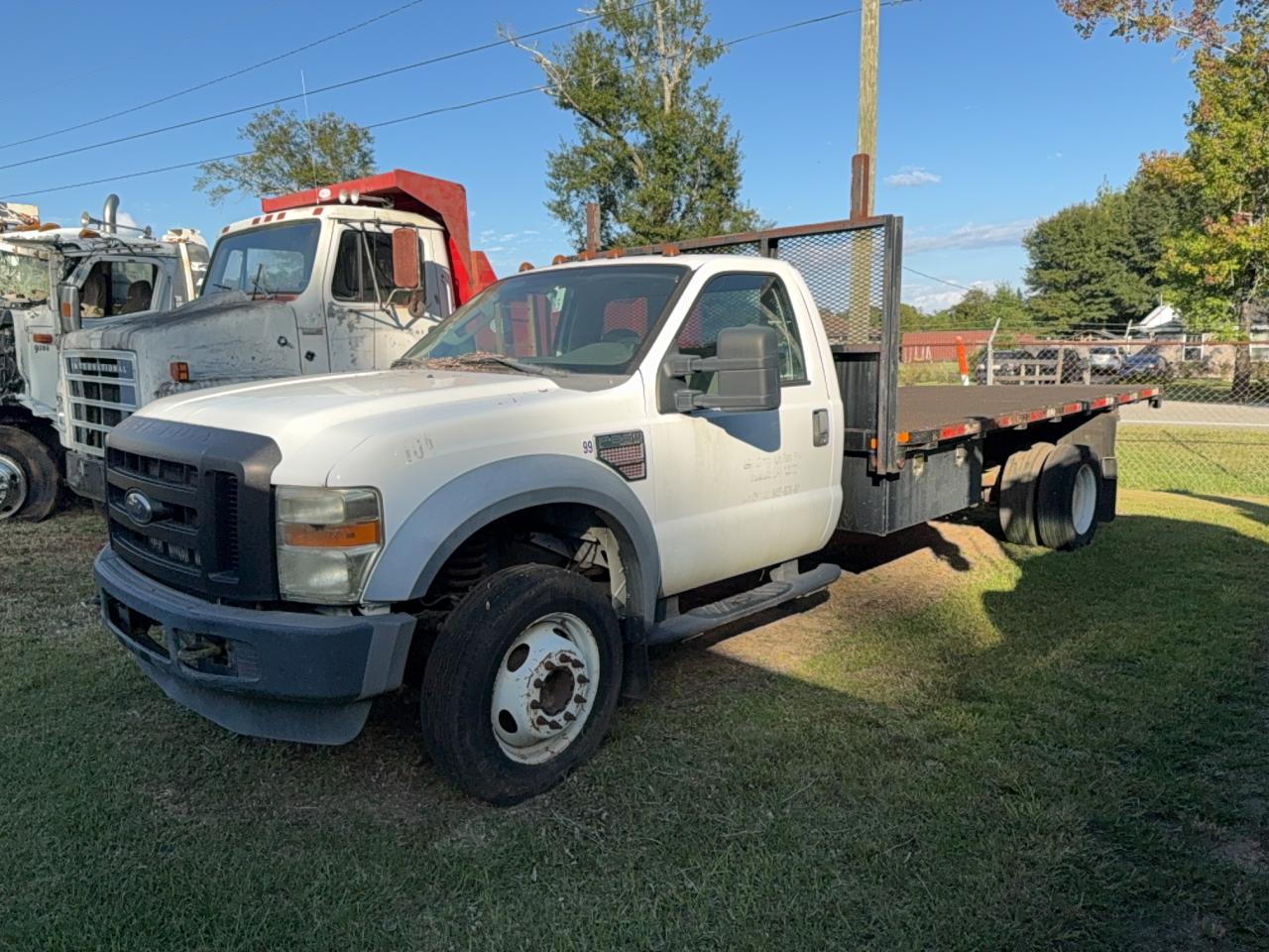 2008 Ford F550 Super Duty Белый vin: 1FDAF56R38EE31755