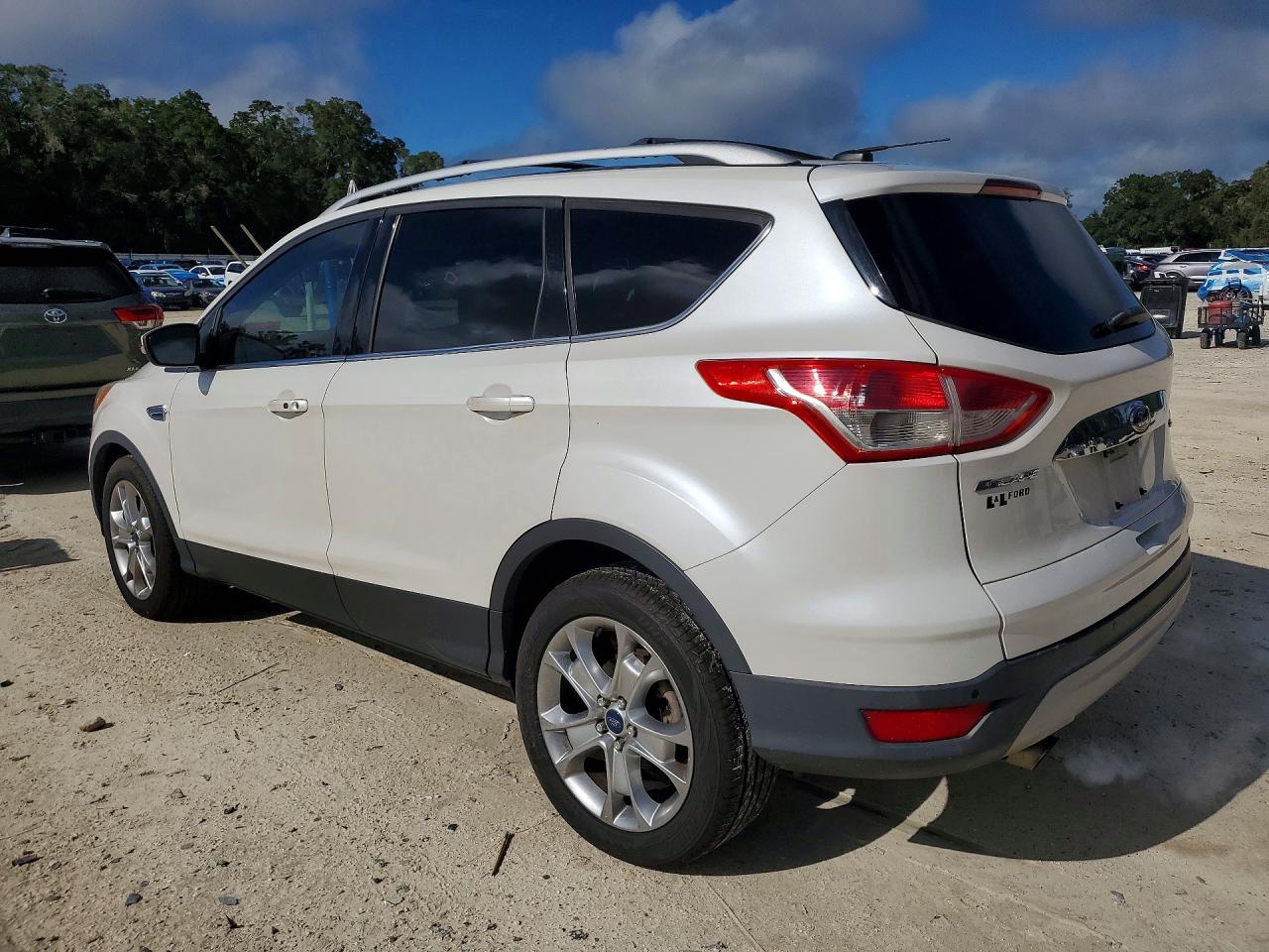 2014 Ford Escape Titanium Белый vin: 1FMCU9J90EUE32909