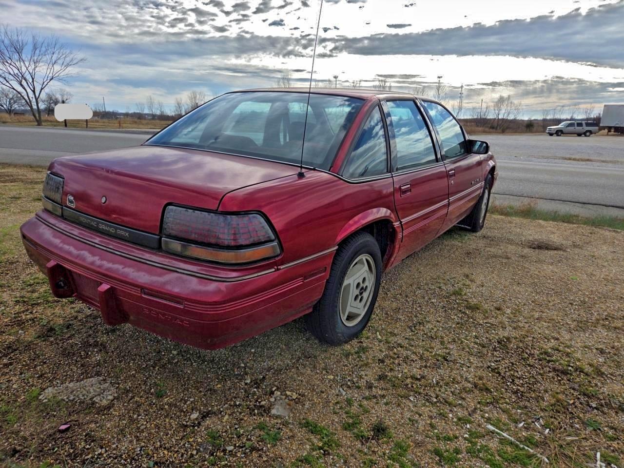1993 Pontiac Grand Prix Le Red vin: 1G2WH54T4PF205840