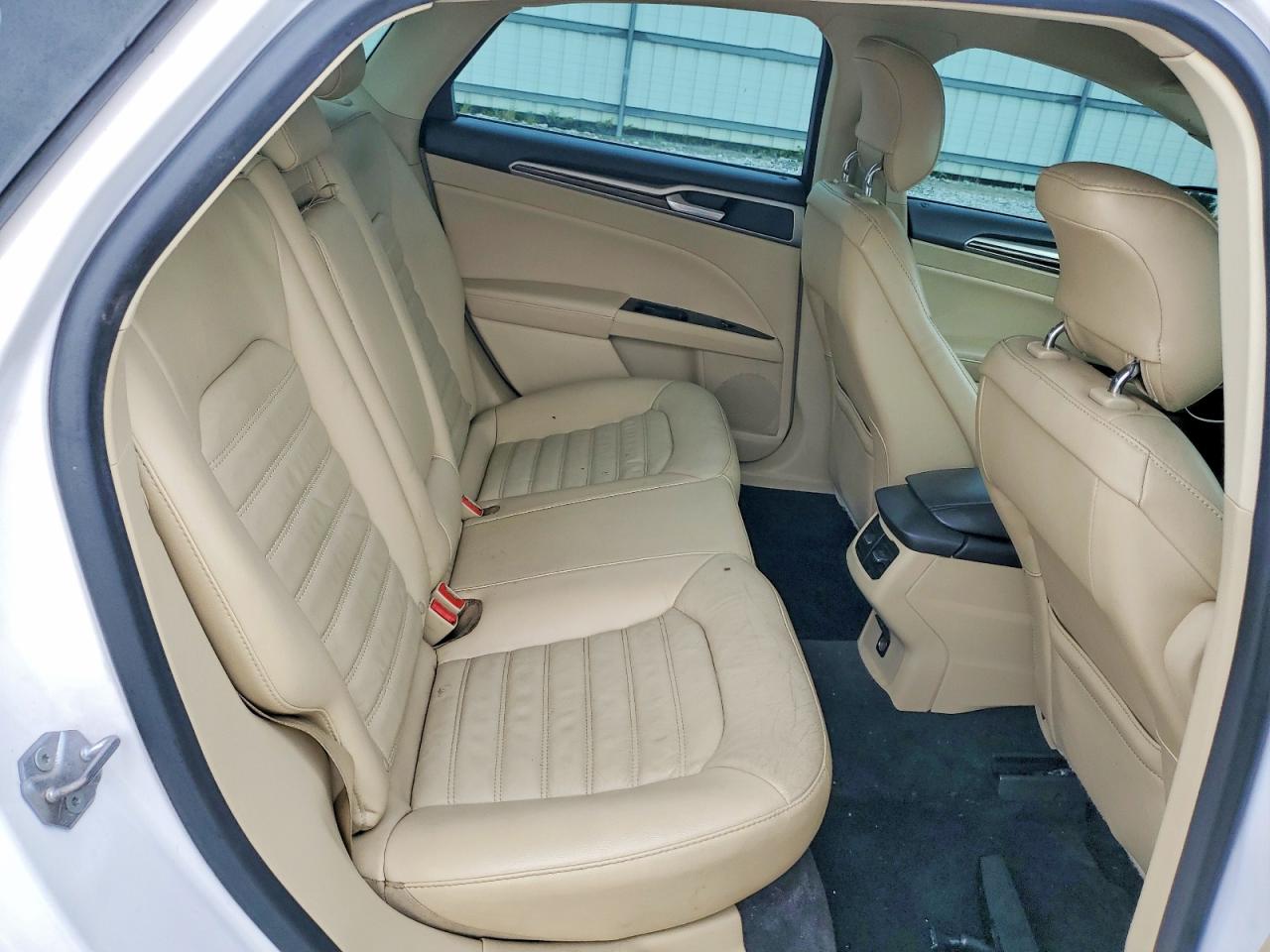 2014 Ford Fusion Se White vin: 3FA6P0HD8ER298548