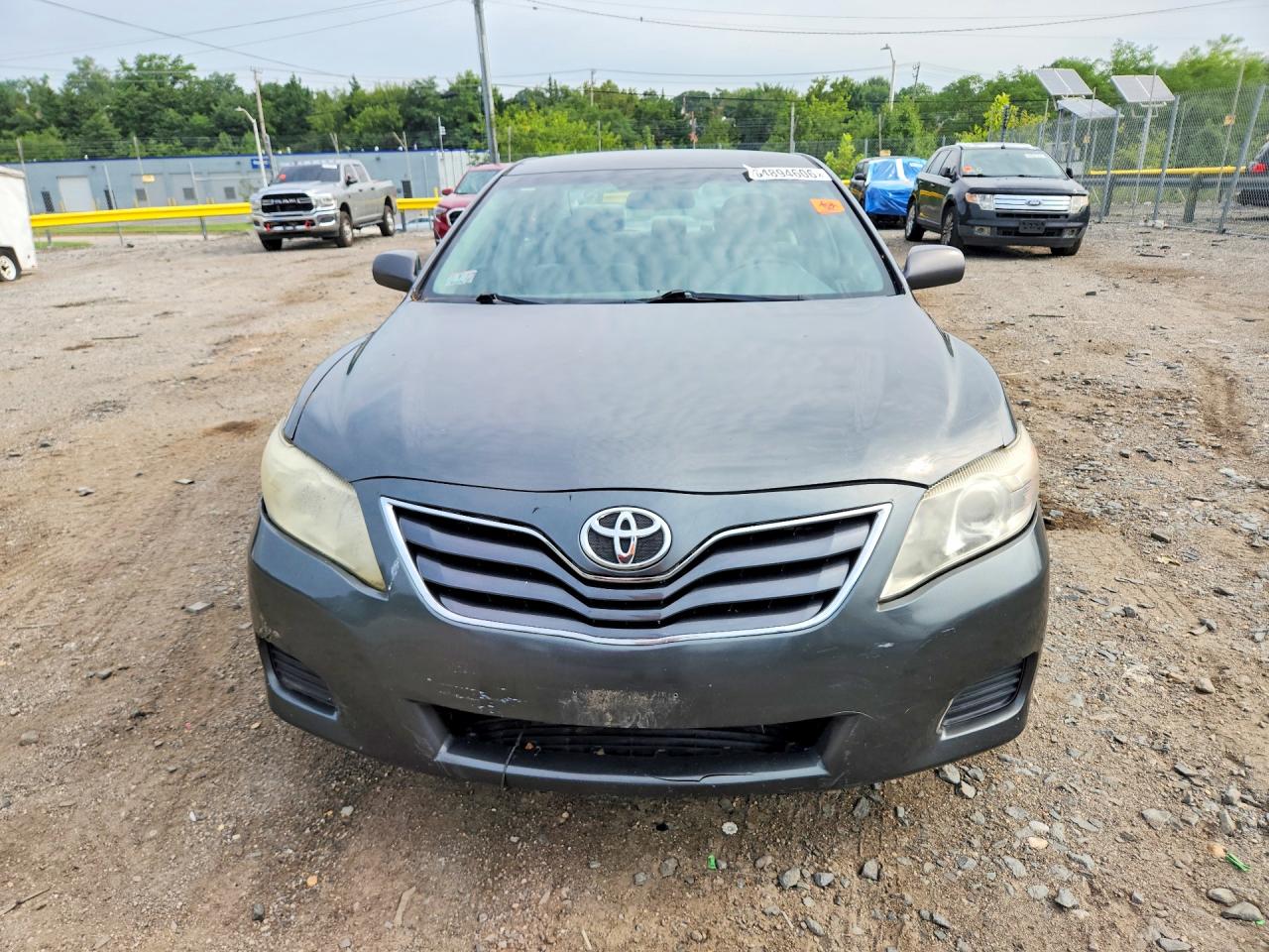 2010 Toyota Camry Le Gray vin: 4T1BF3EK6AU109488