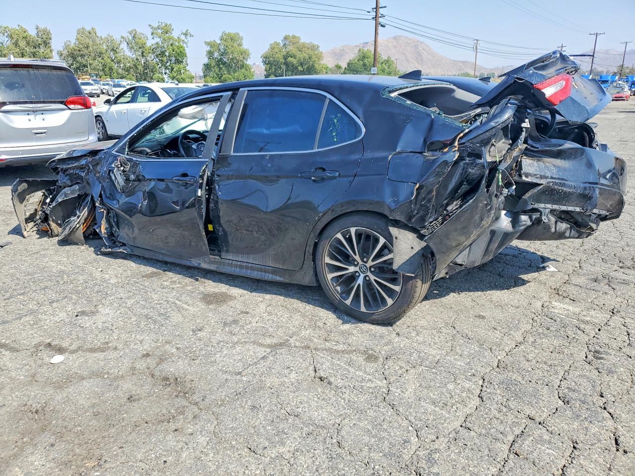2019 Toyota Camry Se Черный vin: 4T1B11HK2KU776204