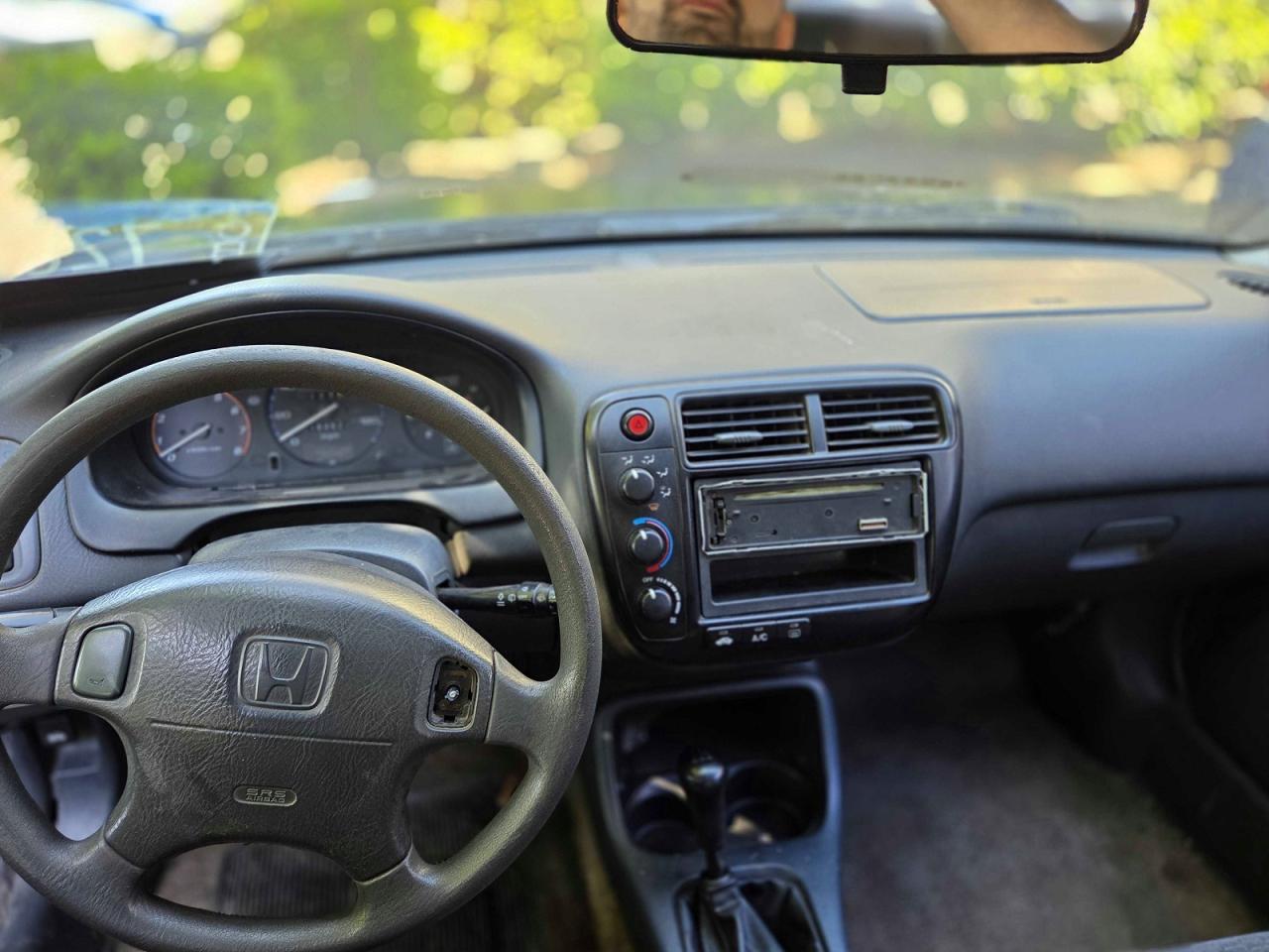 1999 Honda Civic Dx Черный vin: 2HGEJ6448XH107081