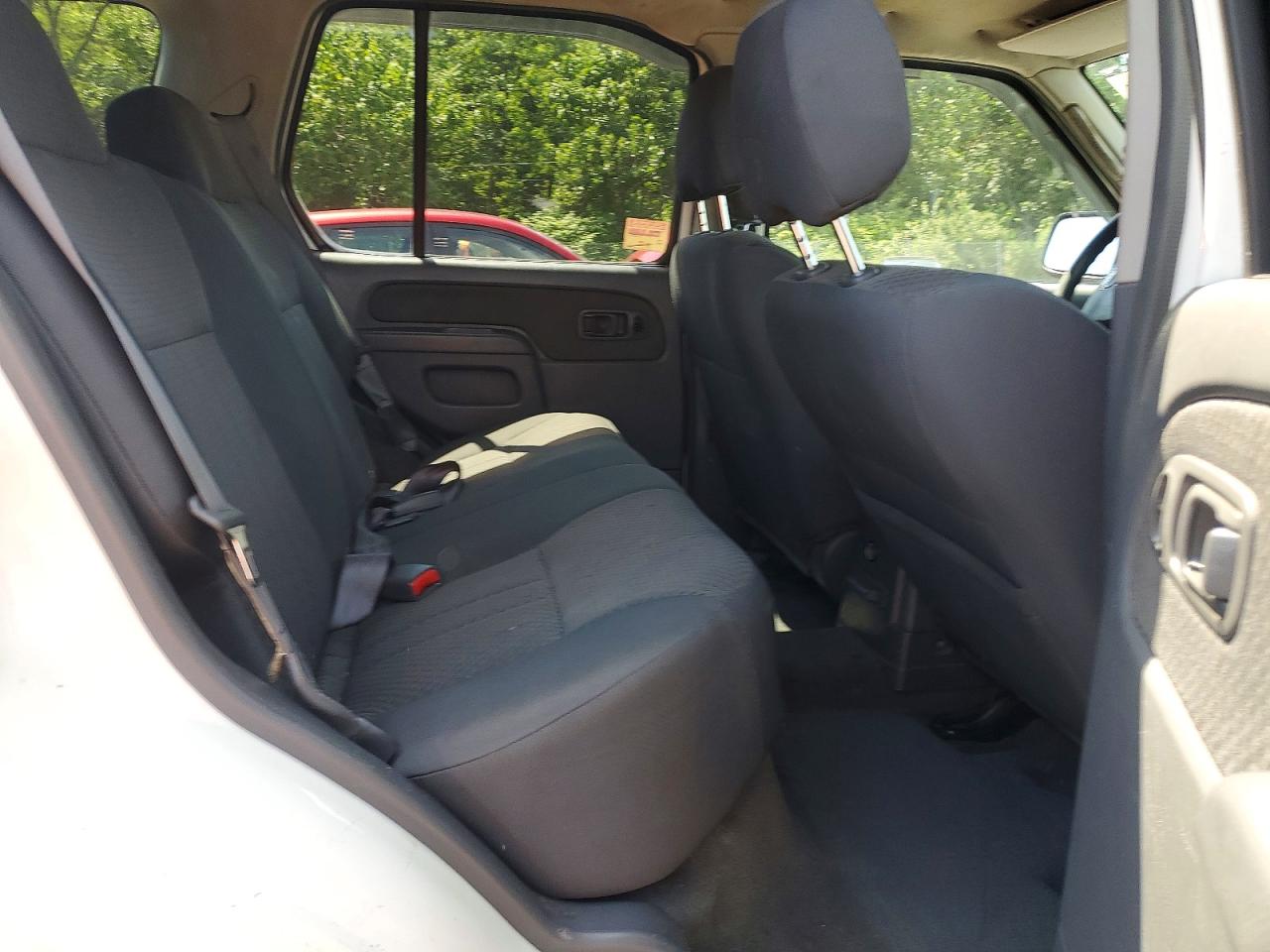 2004 Nissan Xterra Xe White vin: 5N1ED28Y14C613048