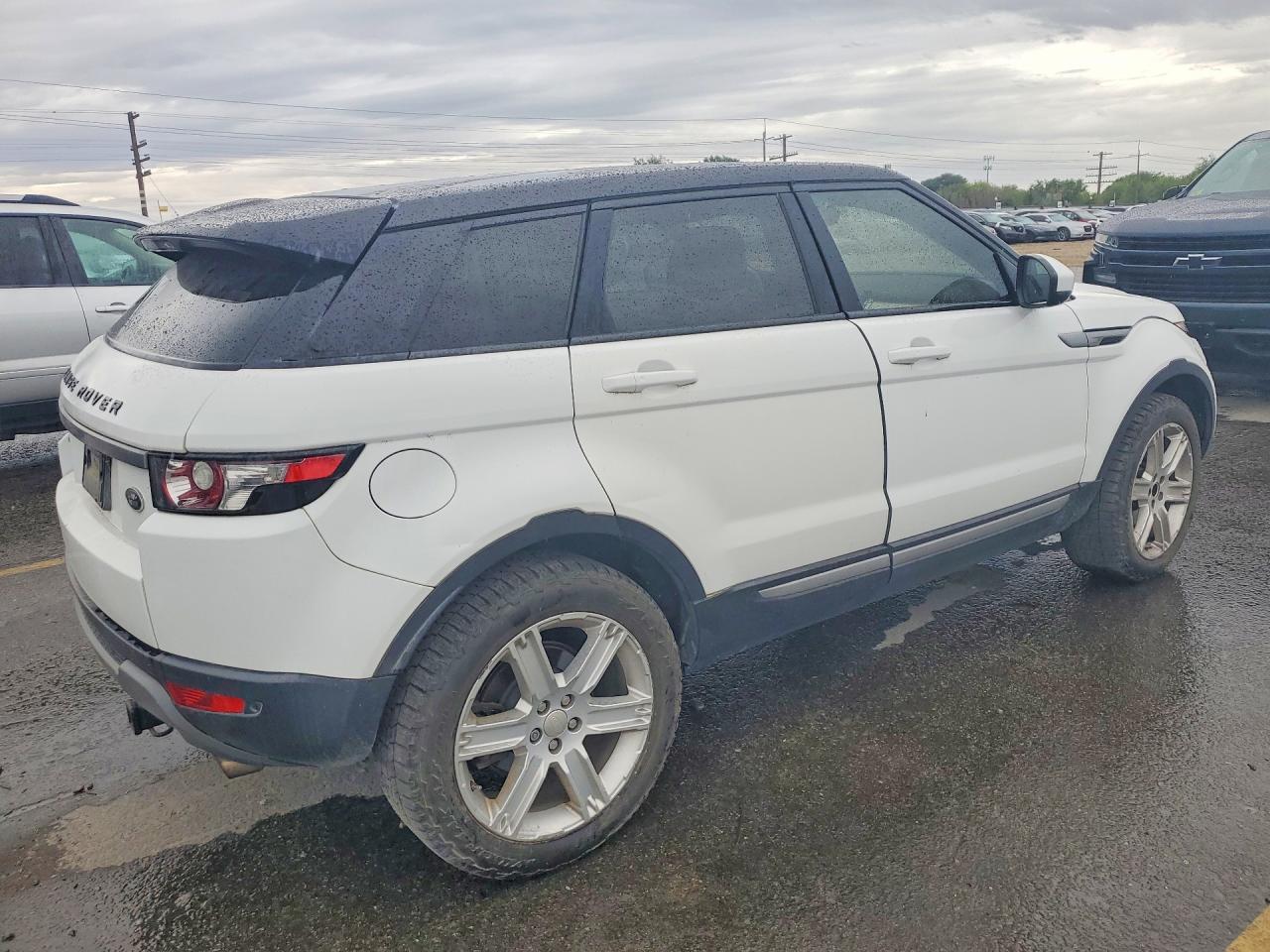 2015 Land Rover Range Rover Evoque Pure Plus White vin: SALVP2BG1FH977500