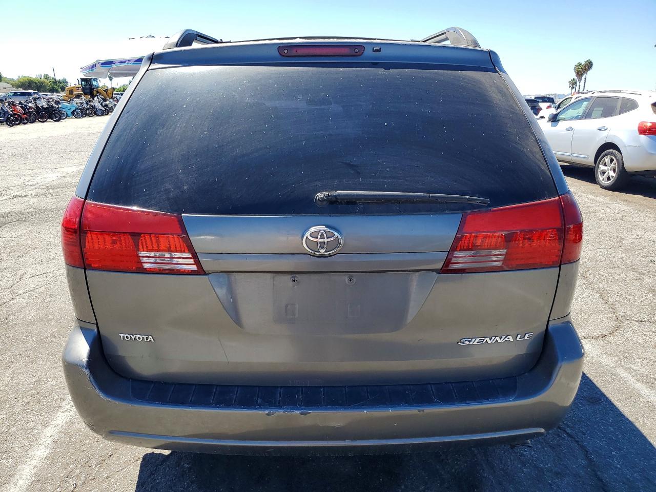 2005 Toyota Sienna Le 7 Passenger Серый vin: 5TDZA23C95S231327