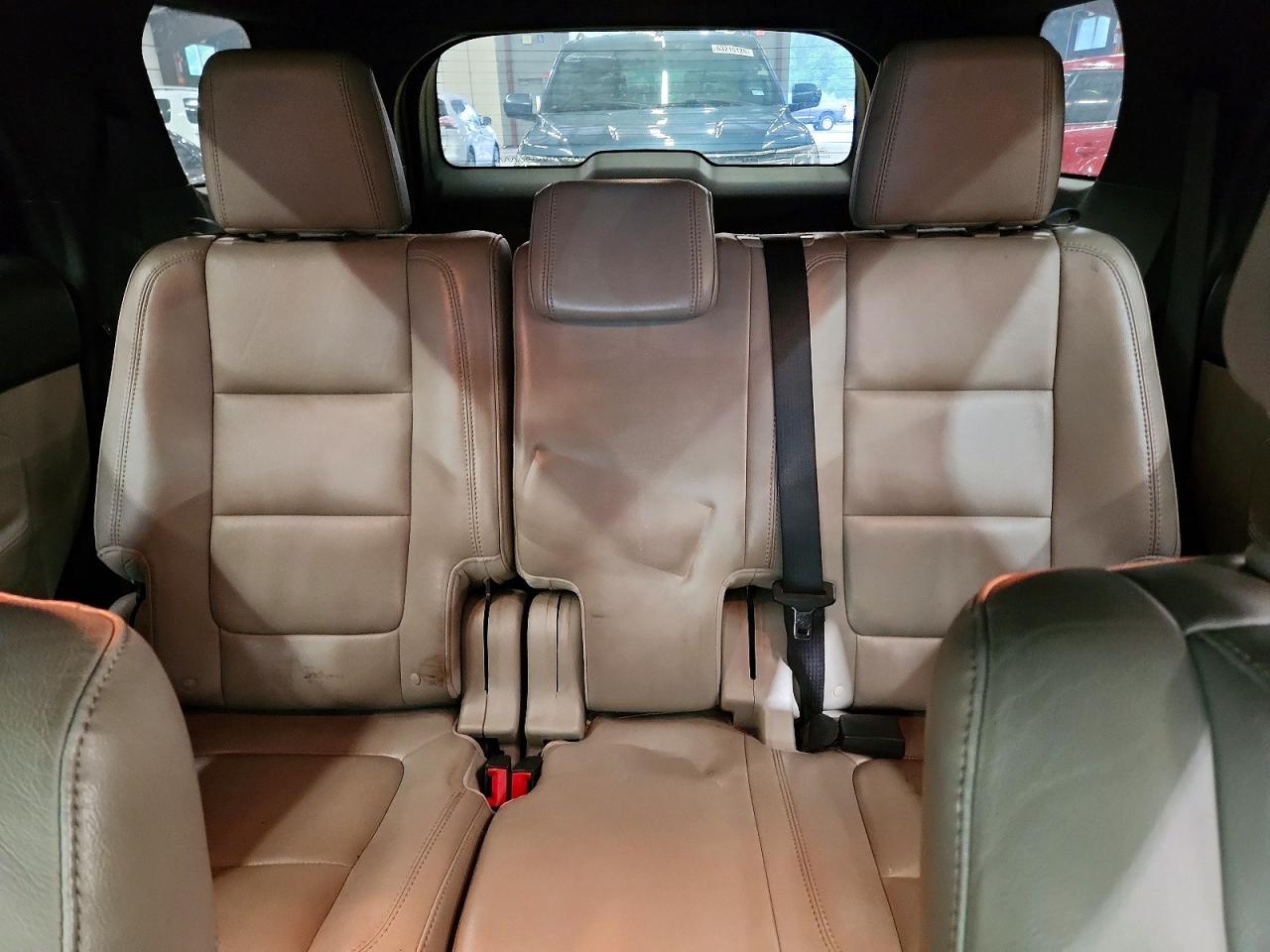 2012 Ford Explorer Xlt White vin: 1FMHK8D89CGB04019