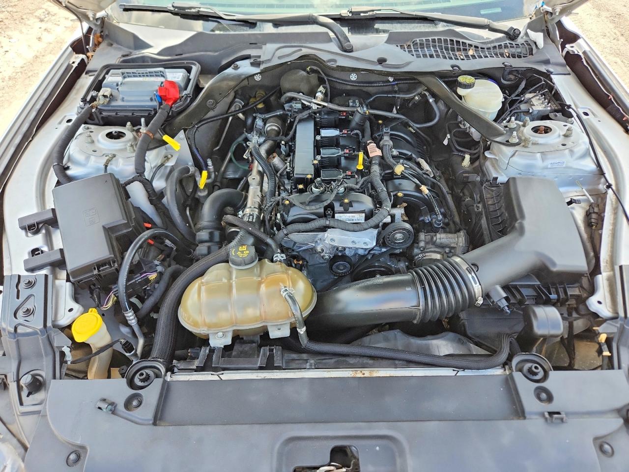 2015 Ford Mustang Silver vin: 1FA6P8TH8F5301249