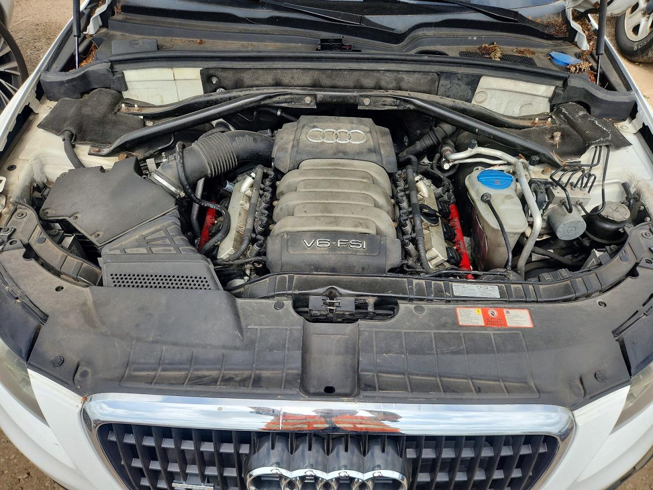 2009 Audi Q5 3.2 White vin: WA1KK78RX9A024595