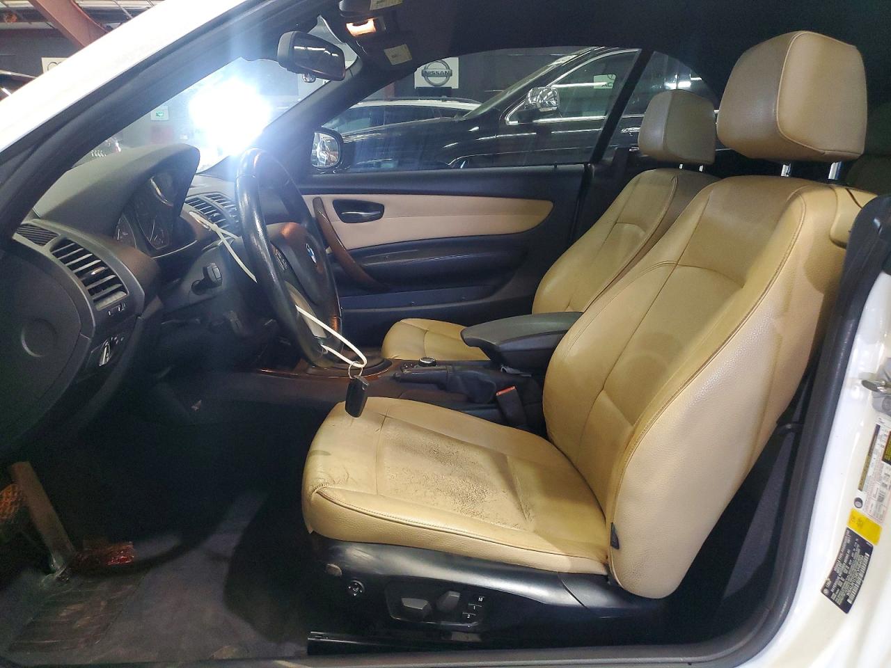 2012 Bmw 128 I Белый vin: WBAUN1C58CVH84094