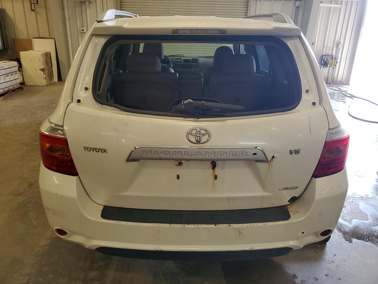 2008 Toyota Highlander Limited White vin: JTEES42A482075065
