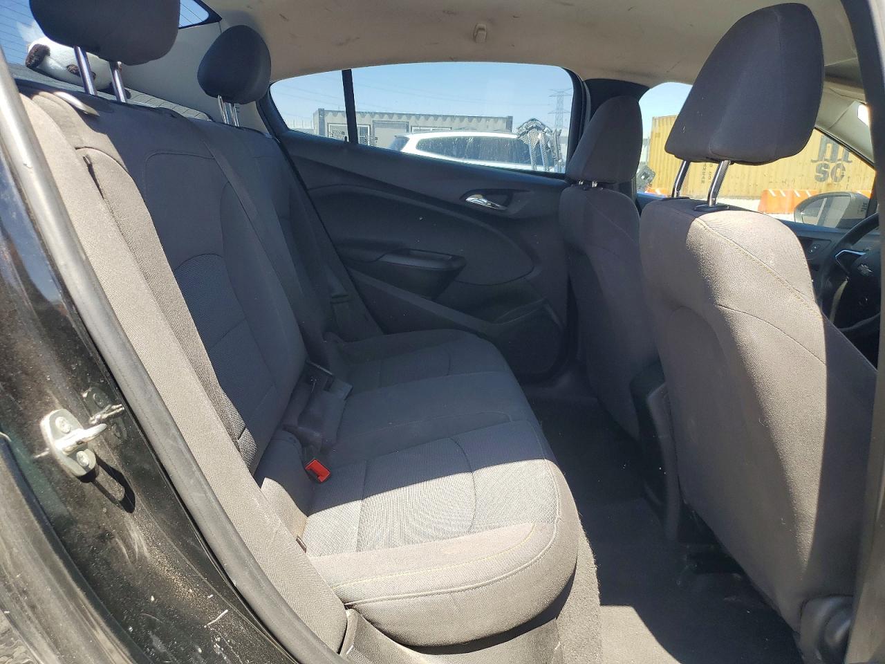 2018 Chevrolet Cruze Ls Черный vin: 1G1BC5SM6J7242029