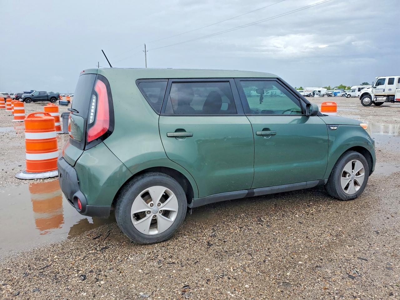 2014 Kia Soul Base Green vin: KNDJN2A20E7008227