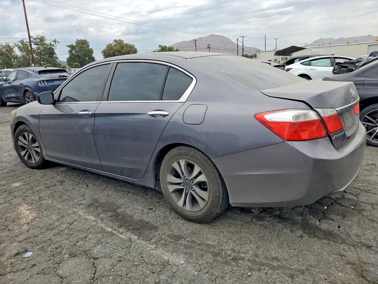 2013 Honda Accord Lx Gray vin: 1HGCR2E30DA098384