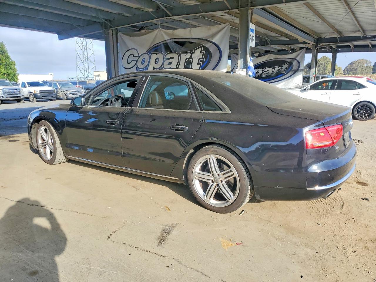 2013 Audi A8 Quattro Black vin: WAUAGAFD7DN018727