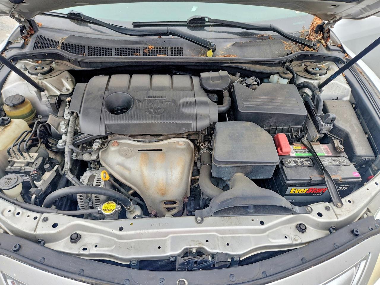 2011 Toyota Camry Le Silver vin: 4T1BF3EK2BU128170