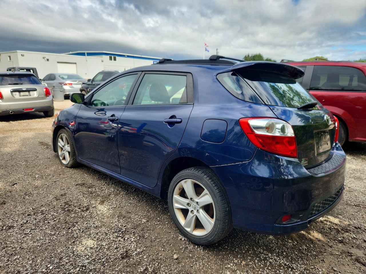 2013 Toyota Matrix Base Blue vin: 2T1LE4EE4DC023416