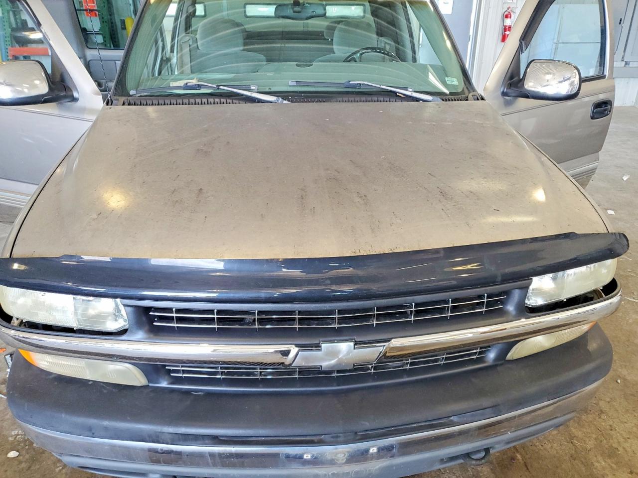 2000 Chevrolet Silverado K1500 Silver vin: 1GCEK19T6YE266155