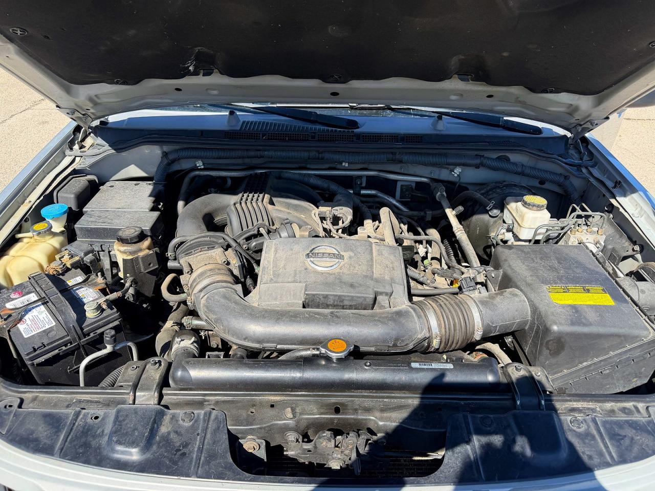 2009 Nissan Xterra Silver vin: 5N1AN08U39C513523