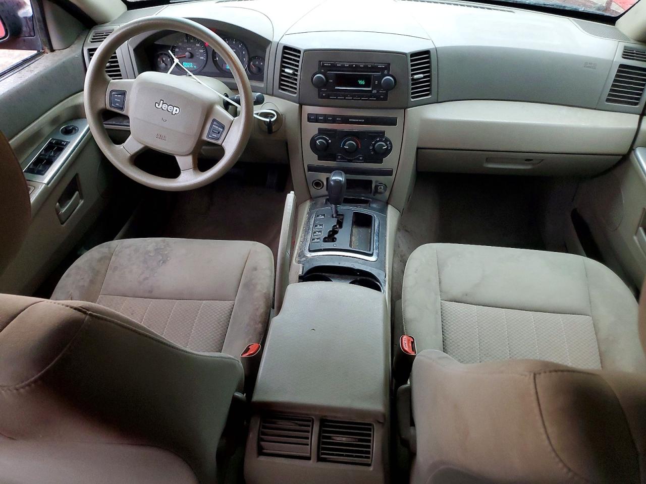 2005 Jeep Grand Cherokee Laredo Red vin: 1J4GS48K15C724477