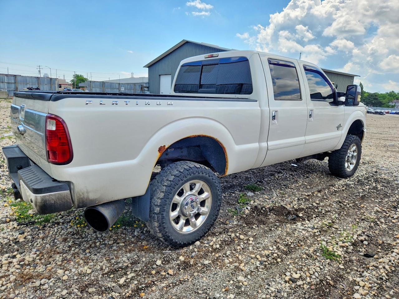 2013 Ford F250 Super Duty White vin: 1FT7W2BT2DEB07818