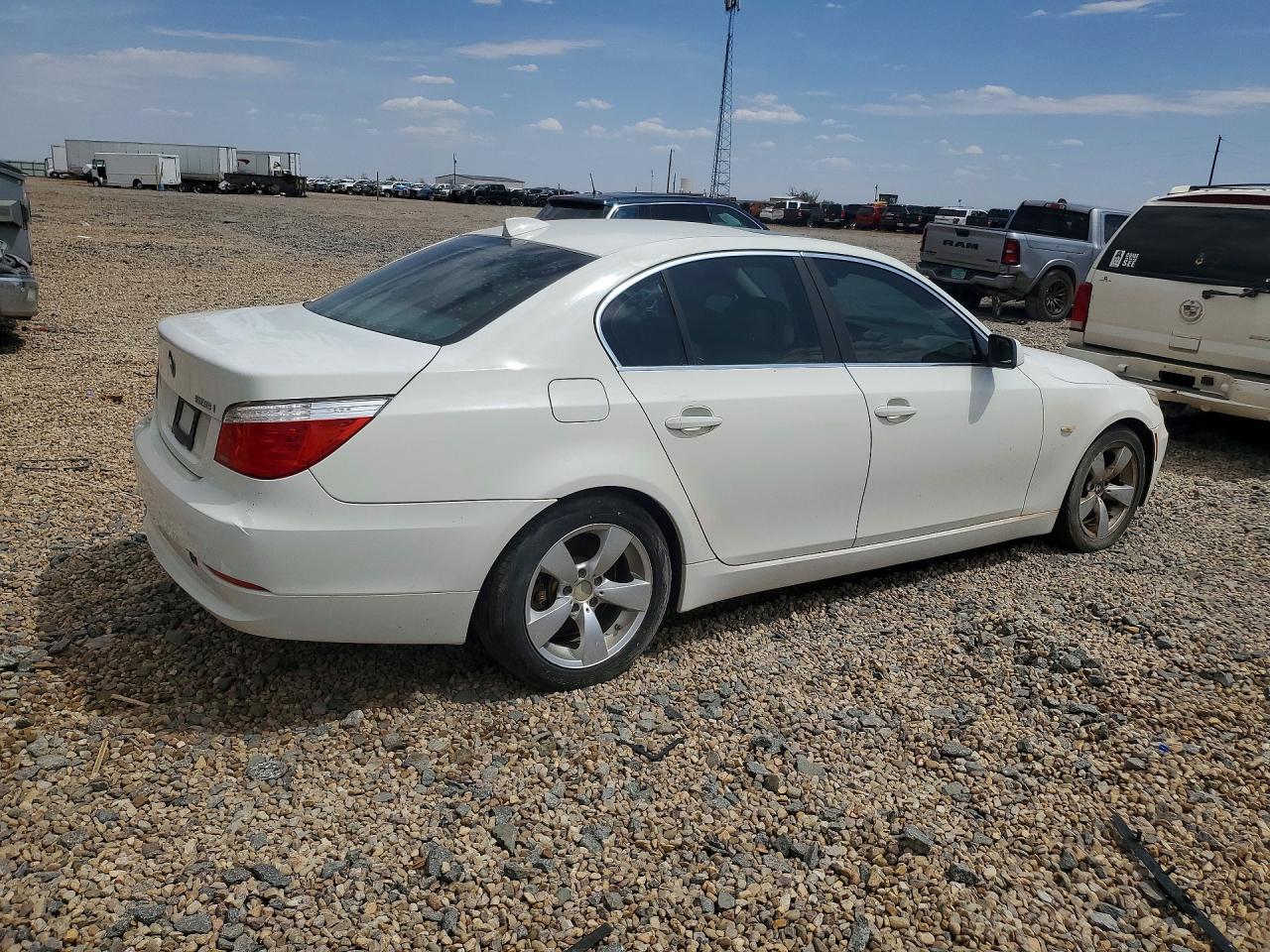 2008 Bmw 528 I White vin: WBANU53548C113410